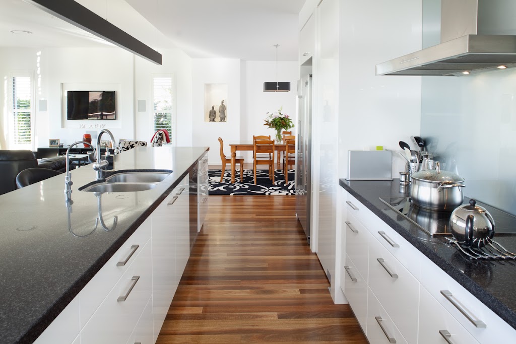 Nicholas & Co Studio | 1 Hidden Ct, Kingsholme QLD 4208, Australia | Phone: 0423 153 324