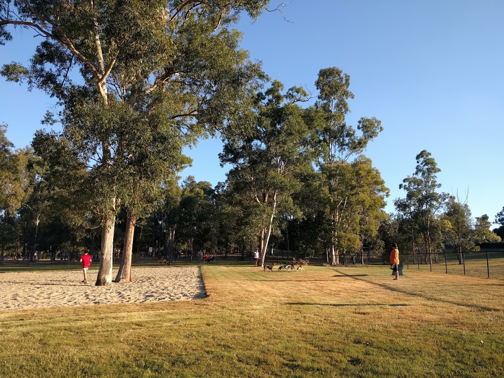 Dog Park | 27 Pioneer Cres, Bellbowrie QLD 4070, Australia | Phone: (07) 1876 9613