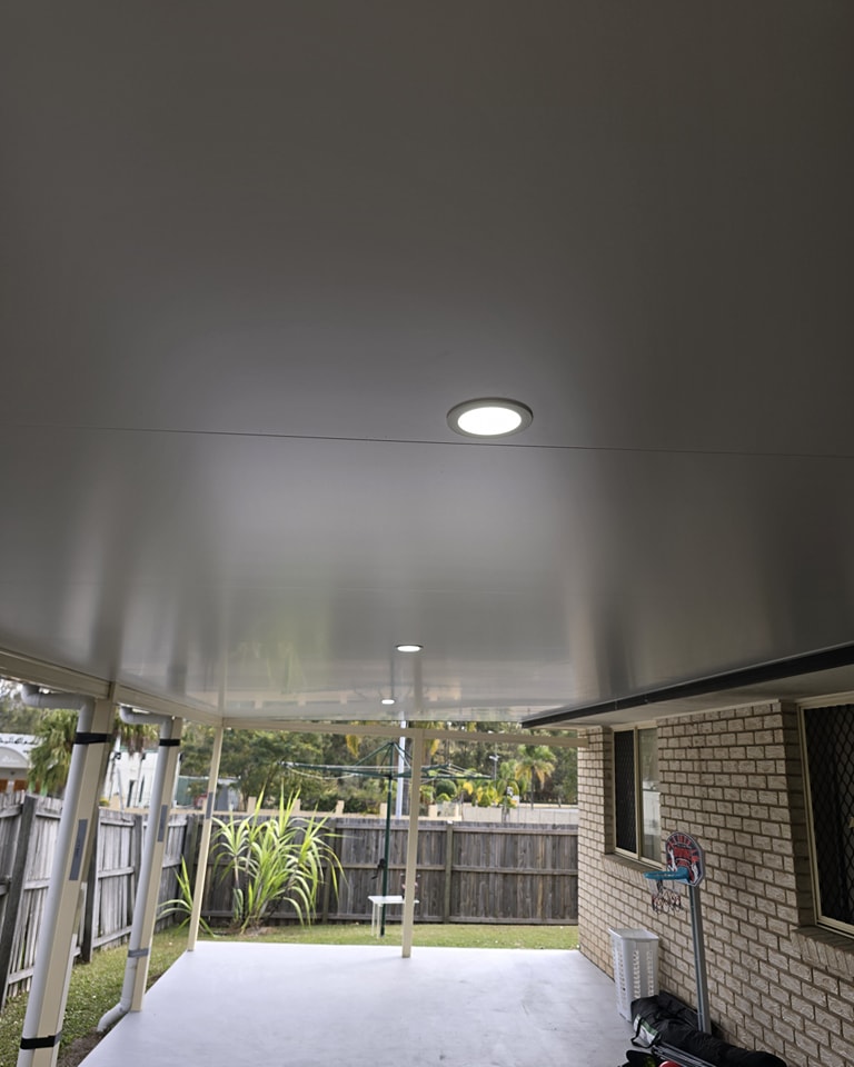 D.J. Whatley & Son Pty Ltd | Ormeau Hills QLD 4208, Australia | Phone: 0428 220 499