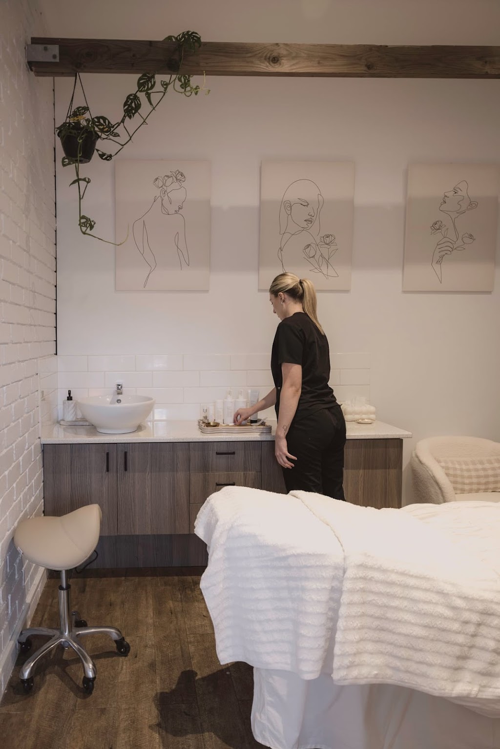 MGBeauty | 8A Victoria St, Macedon VIC 3440, Australia | Phone: 0478 148 865