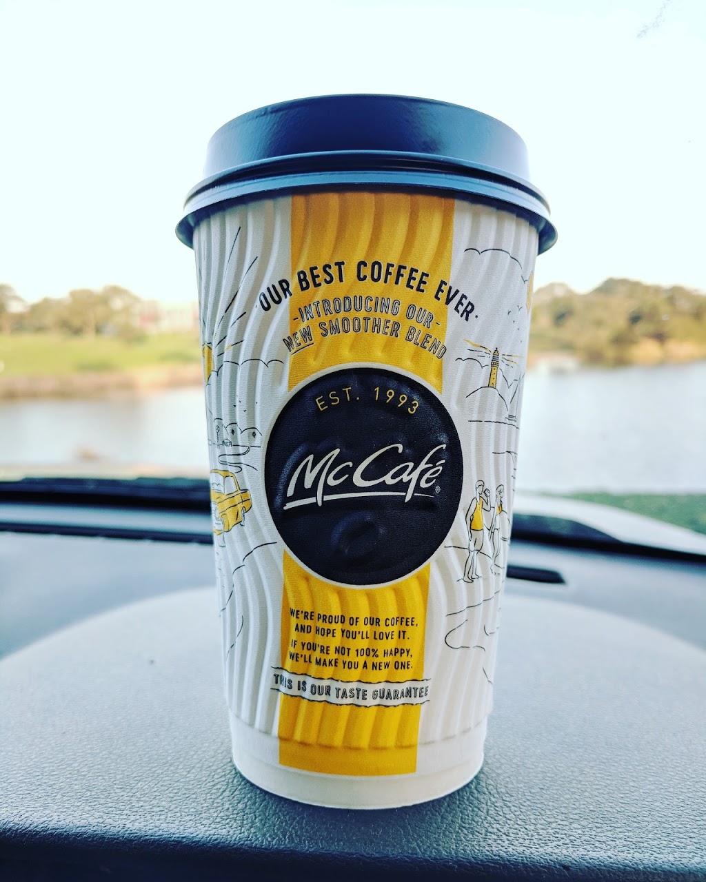 McDonalds Geelong North | meal takeaway | 400 Melbourne Rd, Norlane VIC 3220, Australia | 0352722350 OR +61 3 5272 2350