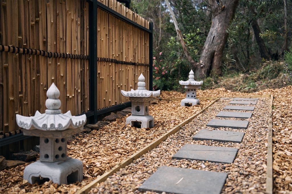 Japanese hot spring house | lodging | 46 Explorers Rd, Katoomba NSW 2780, Australia | 0401817742 OR +61 401 817 742