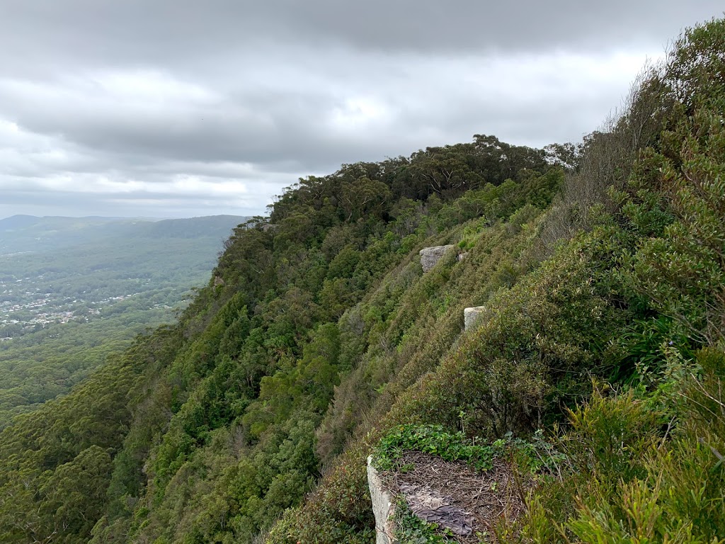 Sublime Point walking track | tourist attraction | 661 Princes Hwy, Maddens Plains NSW 2508, Australia | 0242244188 OR +61 2 4224 4188