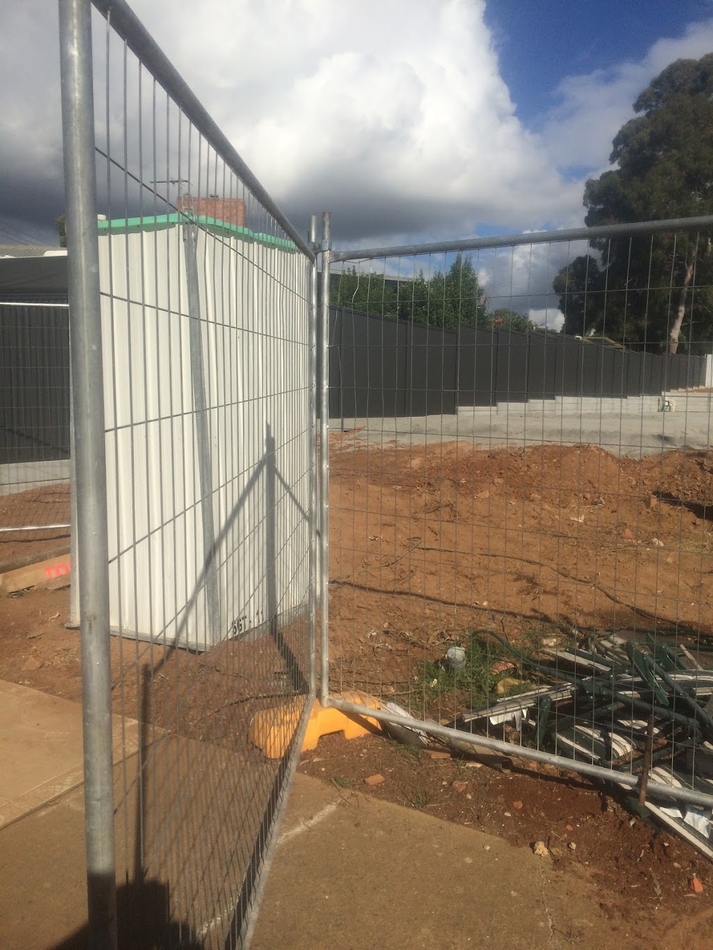 Summit Portable Toilet and Shower Hire | 650 Cherry Gardens Rd, Cherry Gardens SA 5157, Australia | Phone: 0418 842 879