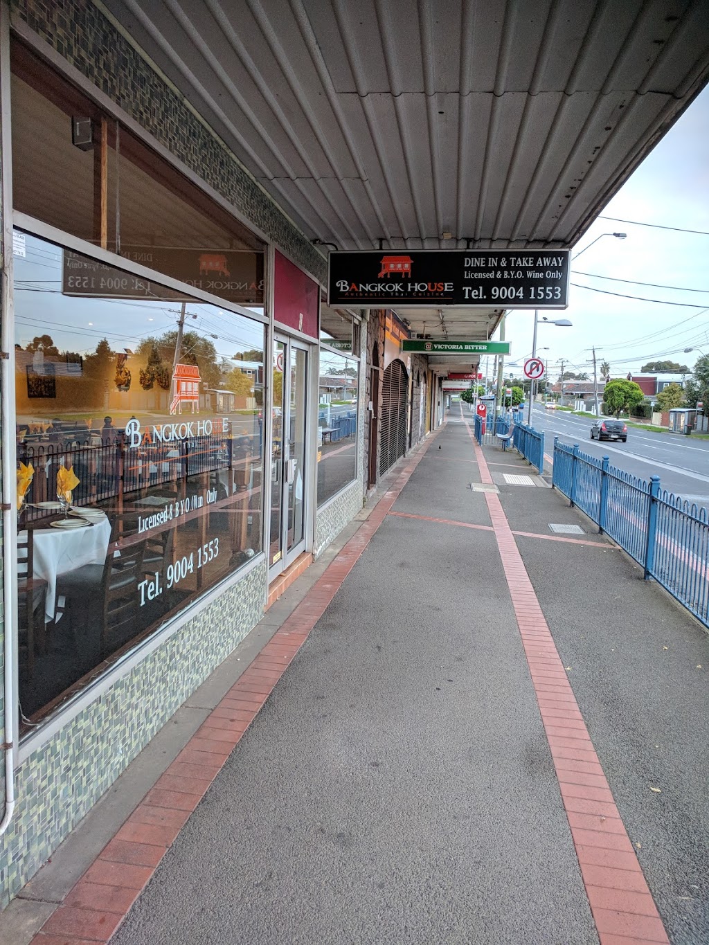 Bangkok House | 11 Military Rd, Avondale Heights VIC 3034, Australia | Phone: (03) 9004 1553