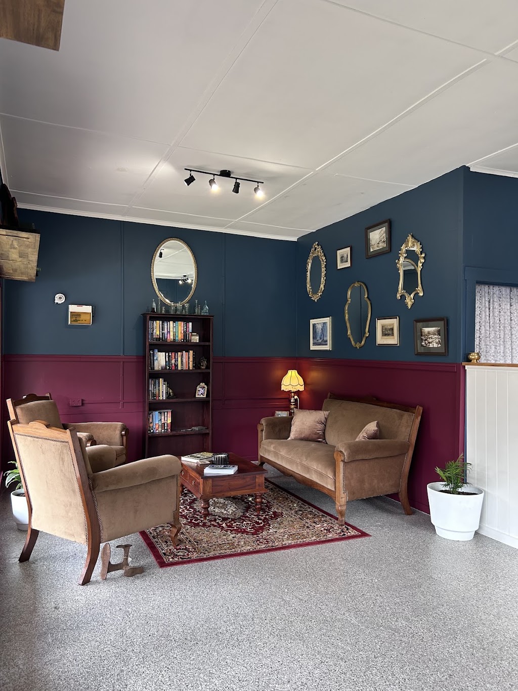 The Bookshop Barber | 30 Main St, Derby TAS 7264, Australia | Phone: 0424 989 151