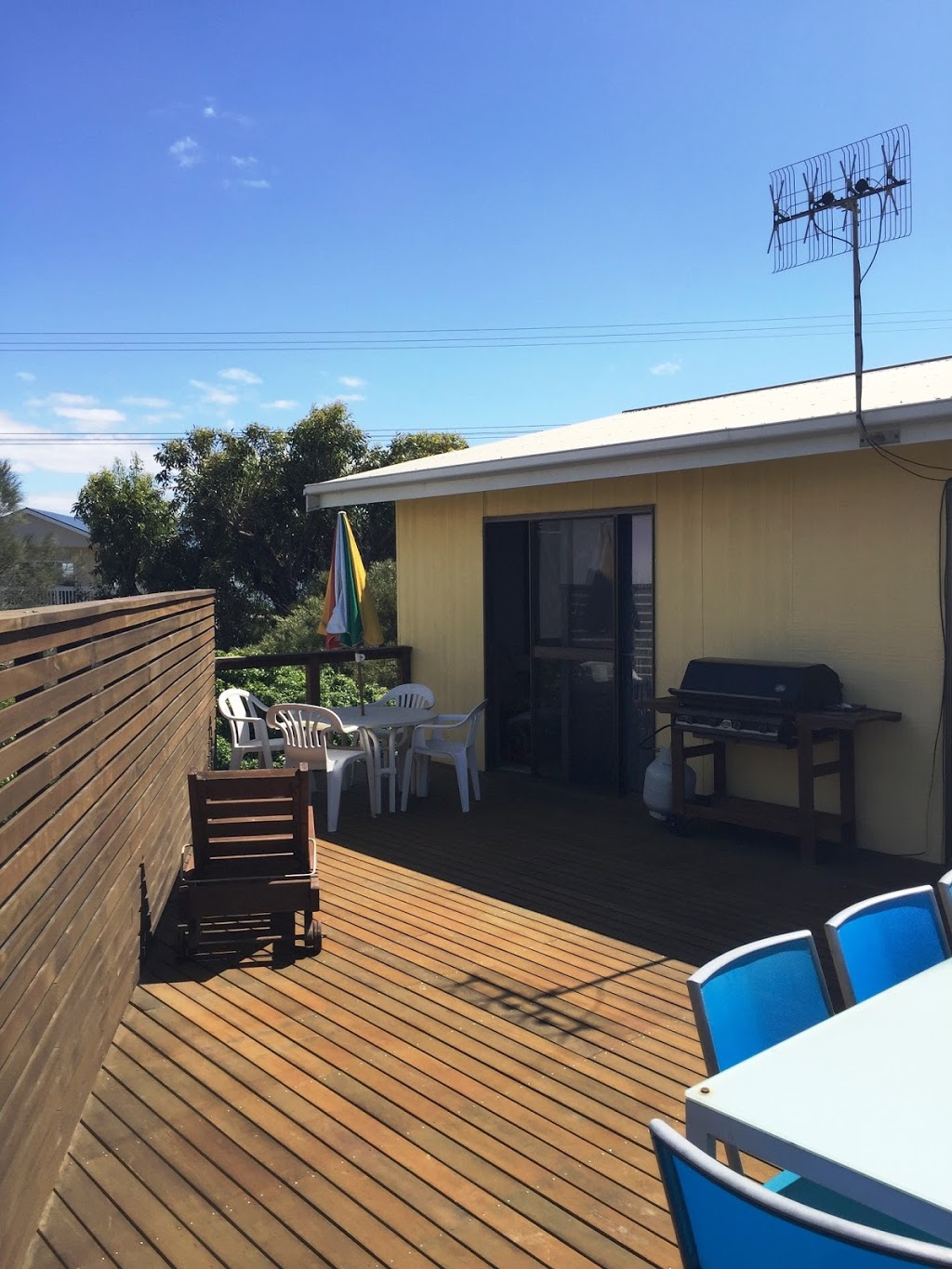 Unwind @ Goolwa Beach House on Holme | lodging | 17 Holme St, Goolwa Beach SA 5214, Australia | 0411141329 OR +61 411 141 329