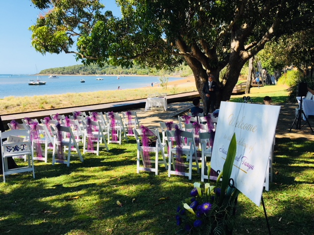 1770 Weddings | 40 Captain Cook Dr, Agnes Water QLD 4677, Australia | Phone: 0412 439 077