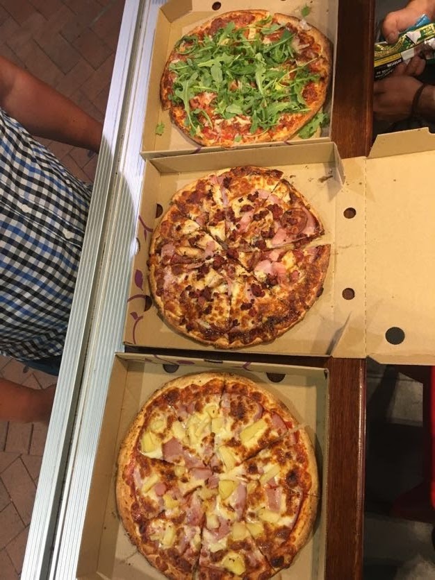 Crust Gourmet Pizza Bar | meal delivery | 344 Penshurst St, Willoughby NSW 2068, Australia | 0294177755 OR +61 2 9417 7755