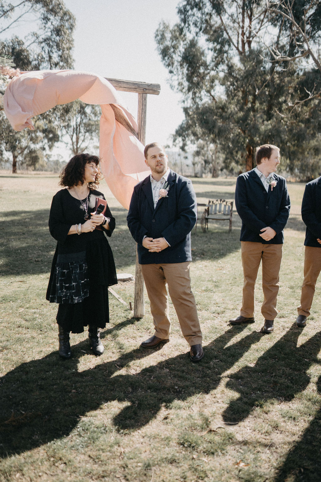 Love In The Mountains | 45 Davidson Rd, Leura NSW 2780, Australia | Phone: 0400 550 919