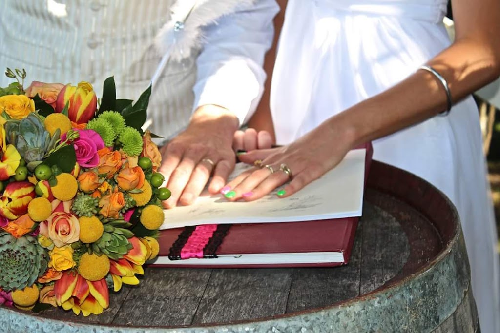 Ceremony4u Marriage Celebrant | 7 Coowarra Dr, St Clair NSW 2759, Australia | Phone: 0433 930 352