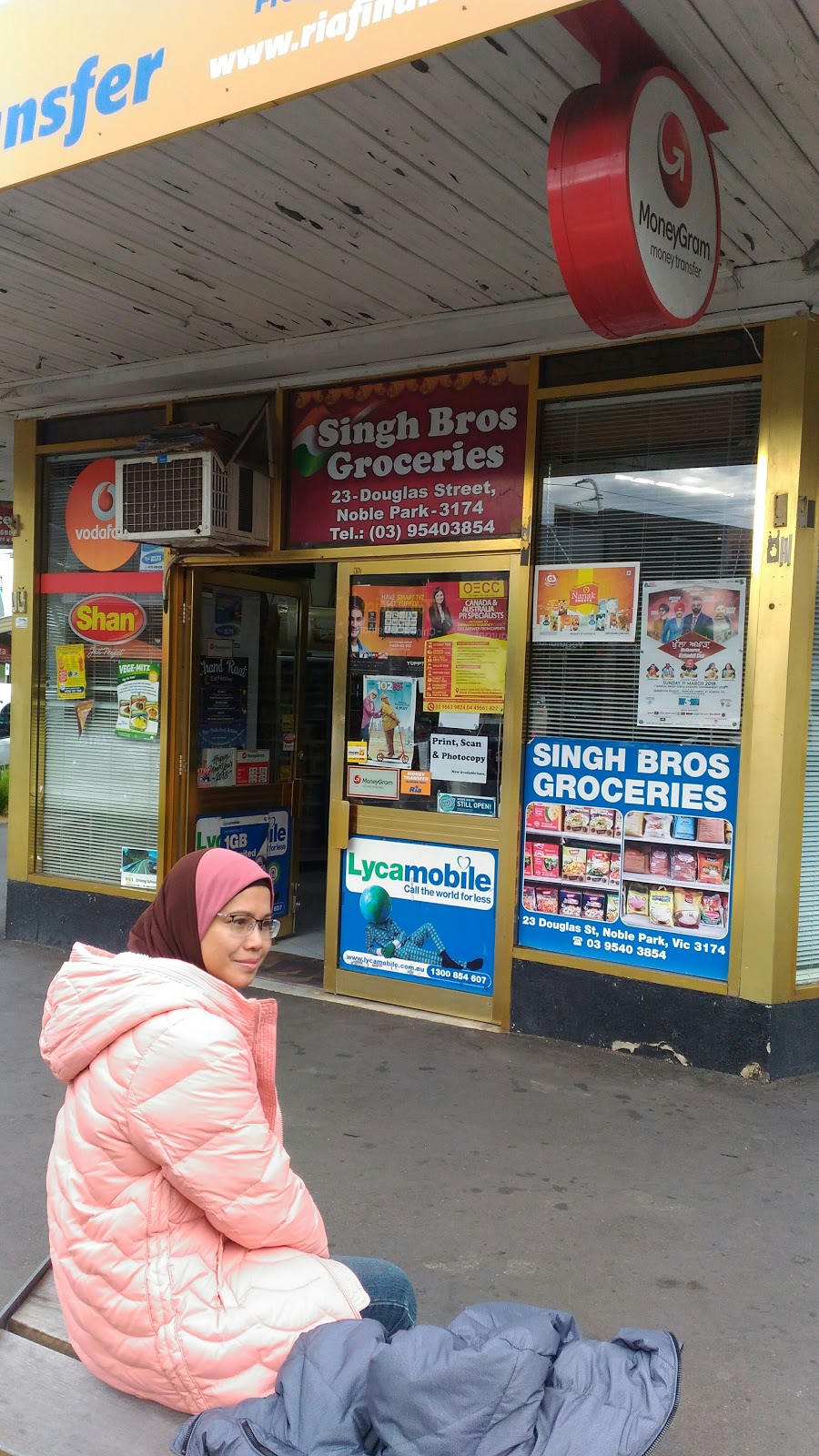 Singh Bros Groceries | supermarket | 23 Douglas St, Noble Park VIC 3174, Australia | 0395403854 OR +61 3 9540 3854