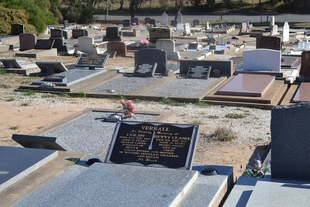 Meningie Cemetery | 53 Cemetery Rd, Meningie SA 5264, Australia