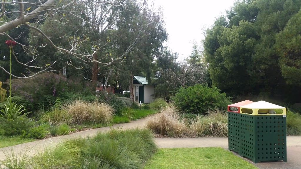 Aviary Gardens Rotunda | park | Unnamed Road, Caulfield North VIC 3161, Australia