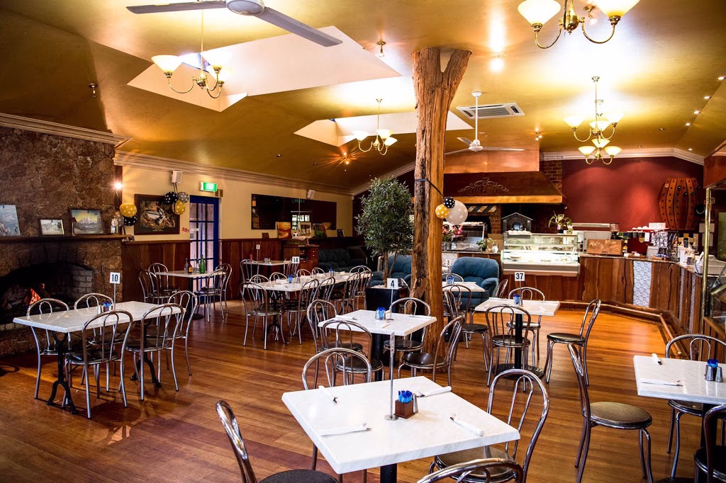 24 Carat Restaurant and Cafe | cafe | 41 McLarty St, Dwellingup WA 6213, Australia | 0895381664 OR +61 8 9538 1664
