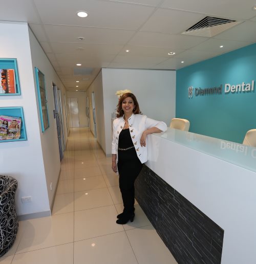 Diamond Dental Centre | dentist | 7b/718 Gympie Rd, Lawnton QLD 4501, Australia | 0730498999 OR +61 7 3049 8999
