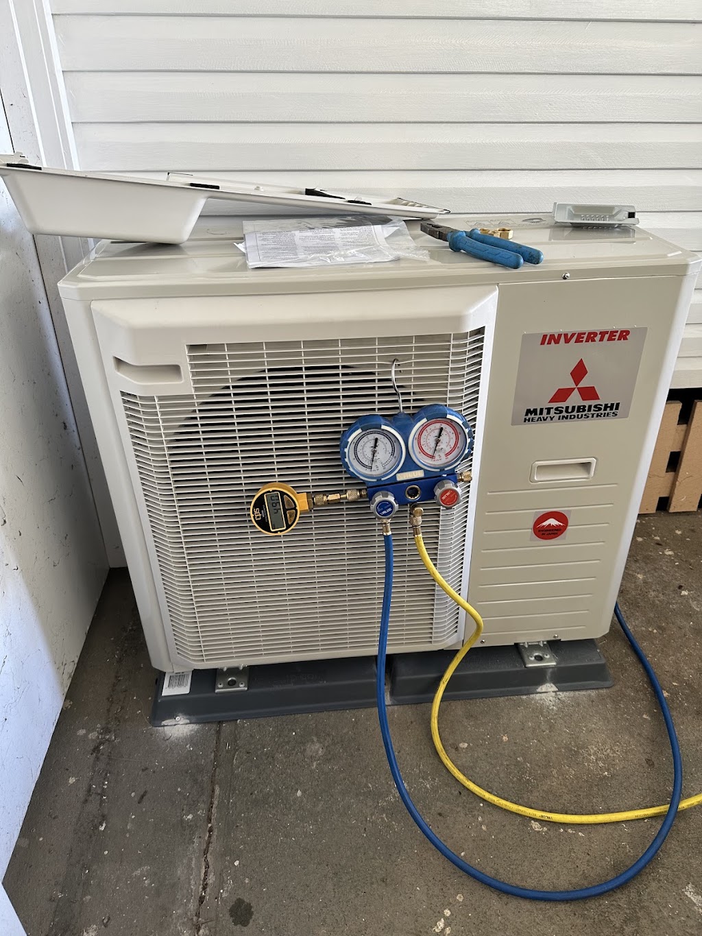 Limov Electrical Contracting | 19 Fourth Ave, Scarborough QLD 4020, Australia | Phone: 0406 156 912