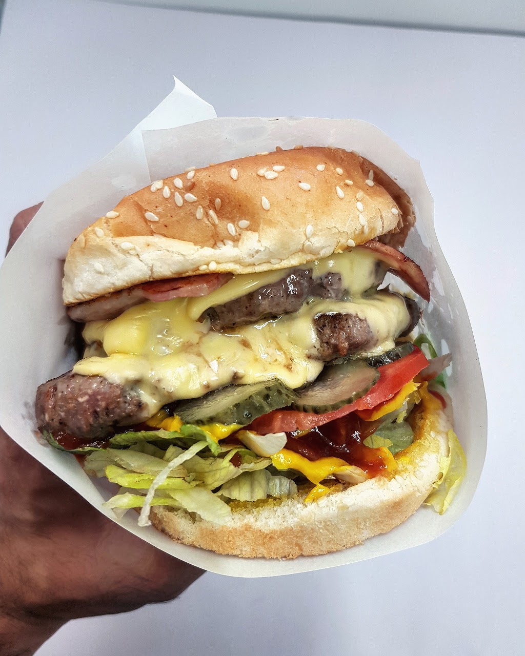 Uncle Sams Food Mart - Burgers & Fish & Chips | meal takeaway | 61 Eagle Dr, Pakenham VIC 3810, Australia | 0359414072 OR +61 3 5941 4072