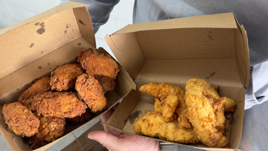 Broaster Chicken Bankstown | Shop10/212 South Terrace, Bankstown NSW 2200, Australia | Phone: (02) 9796 3646