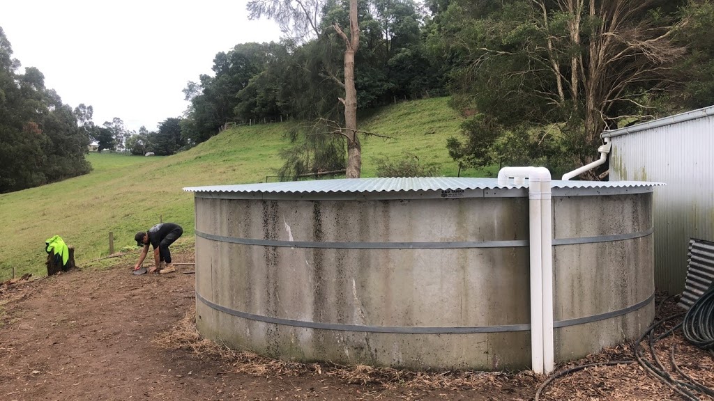 Water Tanks Repairs : D&D Tanks | store | 199 McAdam St, Maffra VIC 3860, Australia | 0351451684 OR +61 3 5145 1684