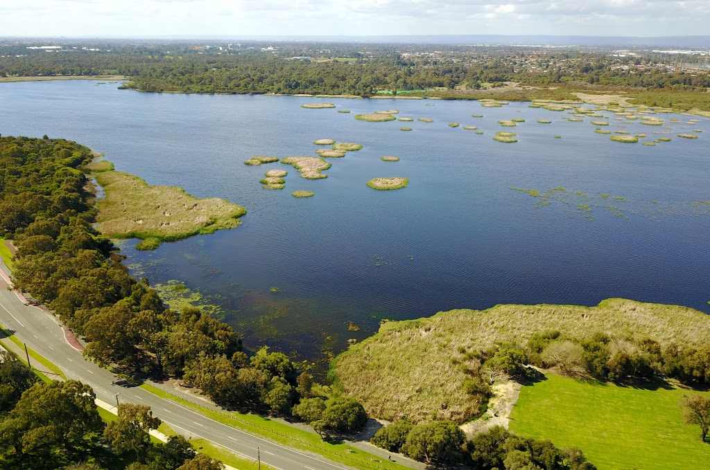 Bibra Lake Reserve | park | Progress Dr, Bibra Lake WA 6163, Australia | 0894113444 OR +61 8 9411 3444