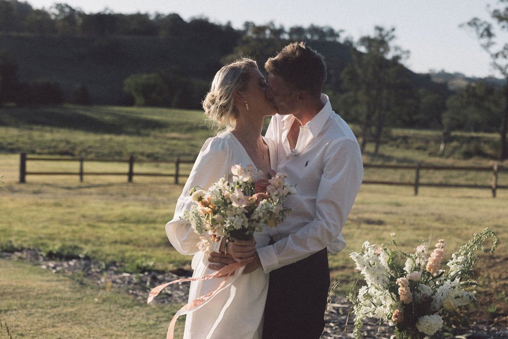 Rogue Weddings | 2 Thomas St, Gillieston Heights NSW 2321, Australia | Phone: 0429 997 864