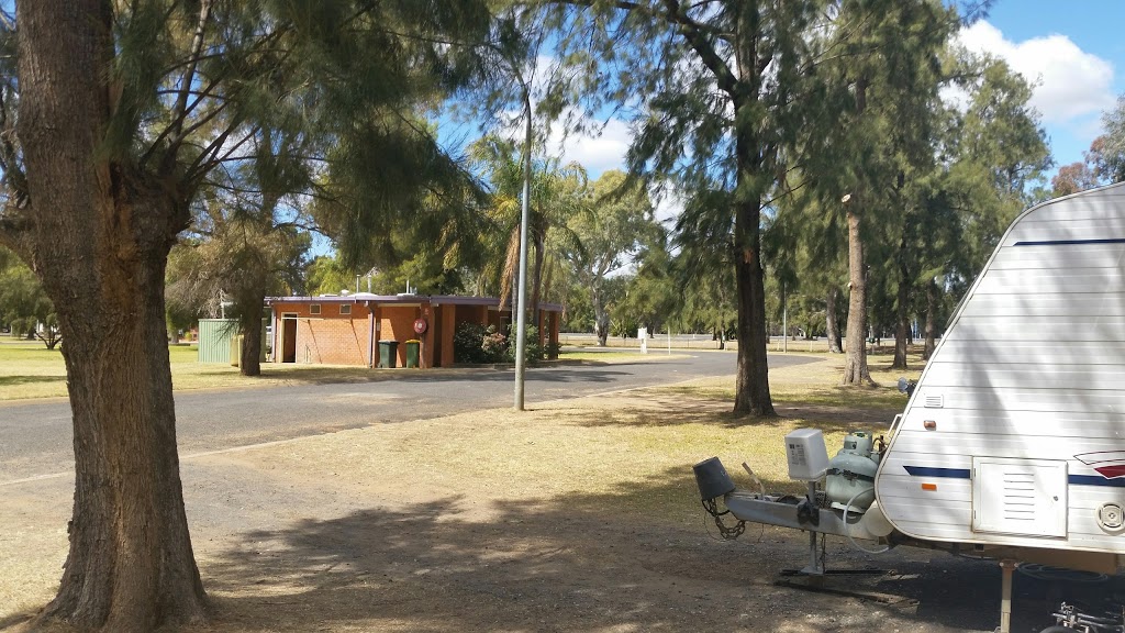 Gilgandra Caravan Park | rv park | 53 Newell Hwy, Gilgandra NSW 2827, Australia | 0268472423 OR +61 2 6847 2423