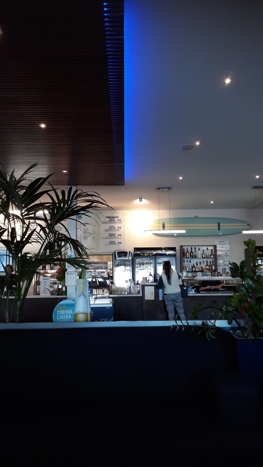 Kirra Beach Hotel | lodging | Miles St & Marine Parade, Coolangatta QLD 4225, Australia | 0755363311 OR +61 7 5536 3311