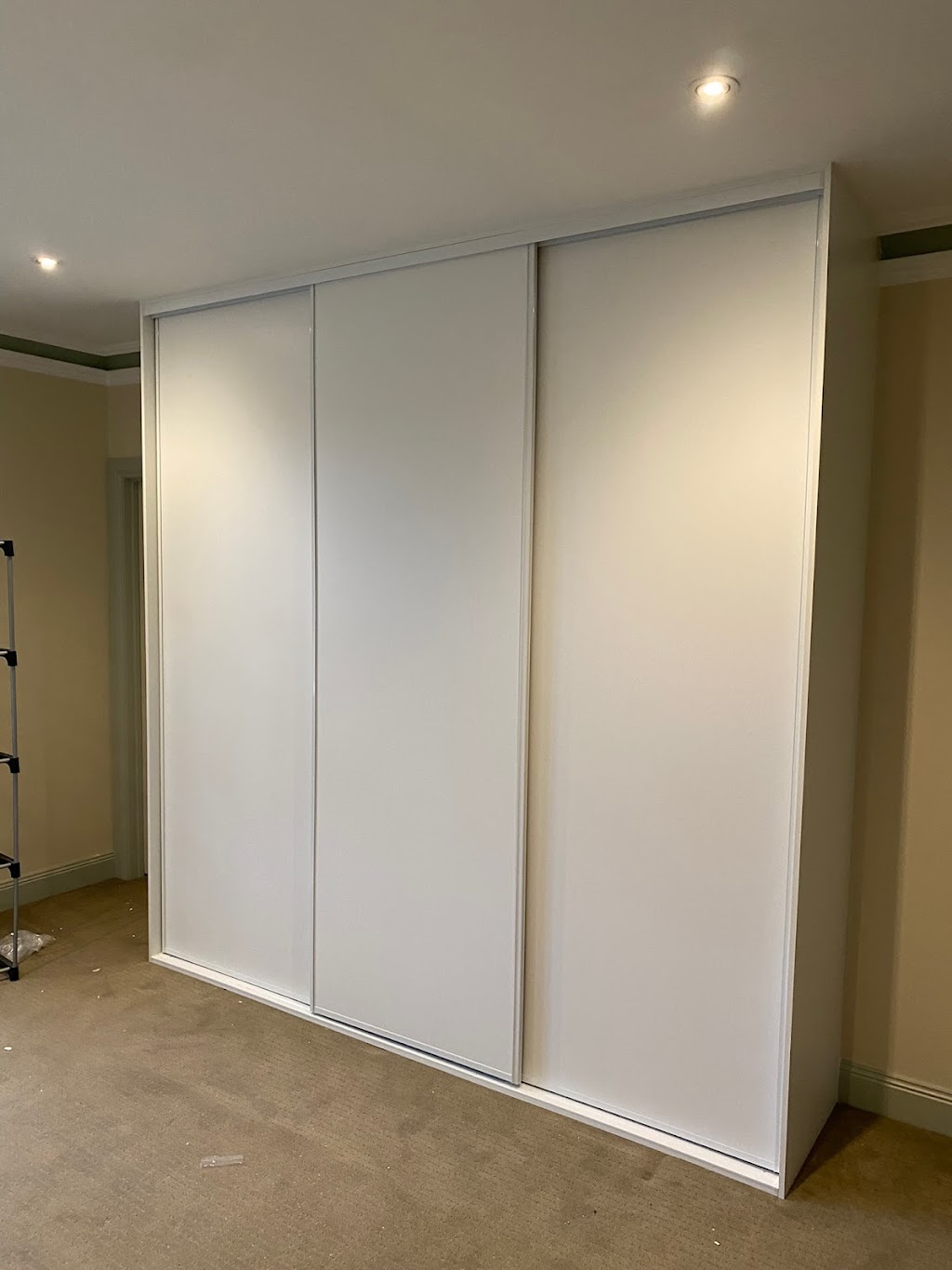 TRC Wardrobes and Shower Screens | point of interest | Halletts Way, Bacchus Marsh VIC 3340, Australia | 0410977761 OR +61 410 977 761