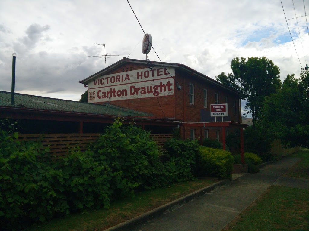 Victoria Hotel | lodging | 2 Banool Rd, Tallangatta VIC 3700, Australia | 0260712672 OR +61 2 6071 2672