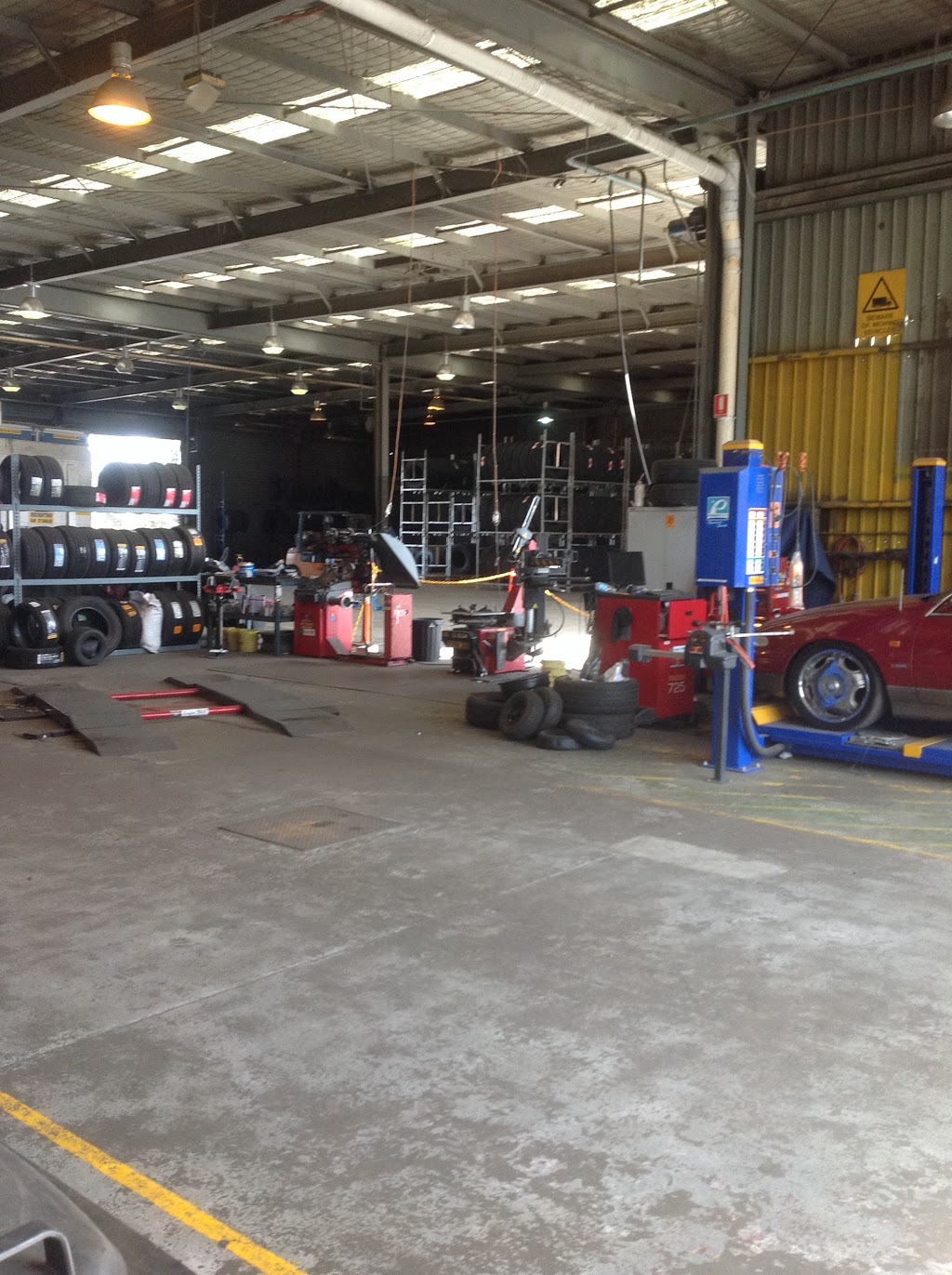 Tyreright West Melbourne | car repair | 702/714 Footscray Rd, West Melbourne VIC 3003, Australia | 0396878000 OR +61 3 9687 8000