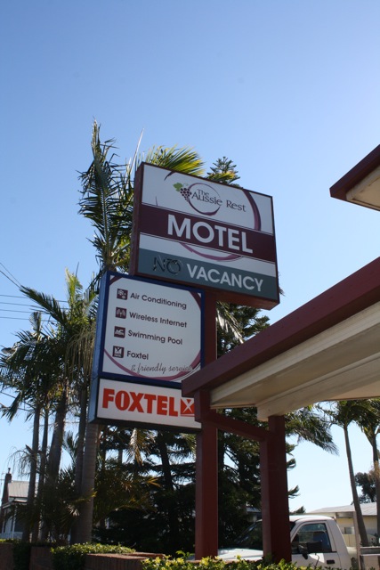 Aussie Rest Motel | lodging | 43 Shedden St, Cessnock NSW 2325, Australia | 0249914197 OR +61 2 4991 4197