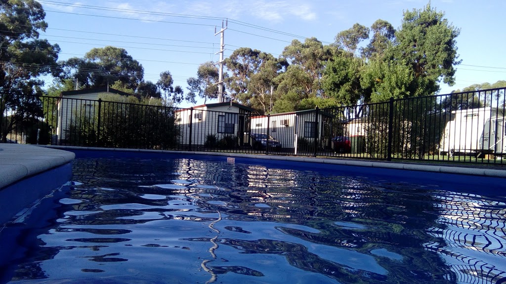 Avondel Caravan Park | 723 Calder Hwy, Maiden Gully VIC 3551, Australia | Phone: (03) 5449 6265