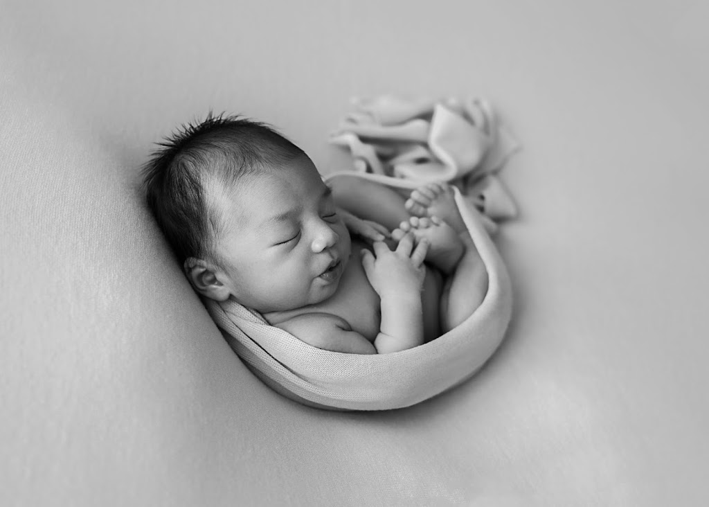 Tory D Photography - Melbourne Newborn Photographer | 42 Timbarra Dr, Werribee VIC 3030, Australia | Phone: 0403 948 748