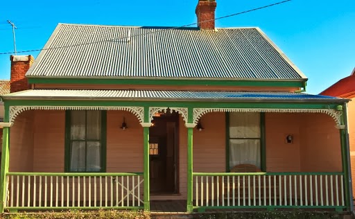 Ned Kelly’s Marlo Cottage, Beechworth Accommodation | lodging | 33 Camp St, Beechworth VIC 3747, Australia | 0477831923 OR +61 477 831 923
