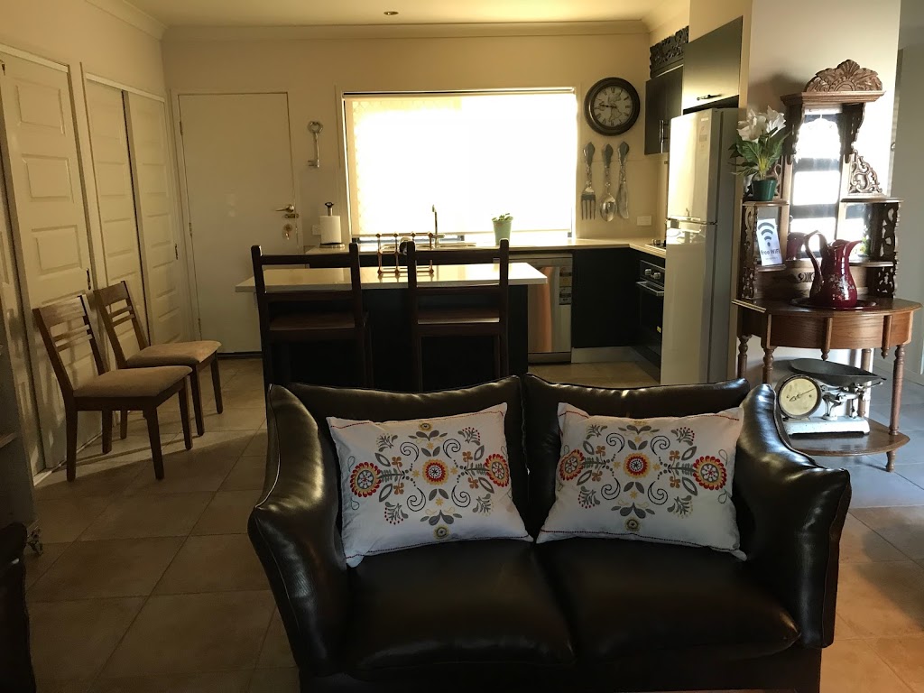 Quiet peaceful Guest House | lodging | 39 Clydesdale Pl, Sumner QLD 4074, Australia | 0478626855 OR +61 478 626 855