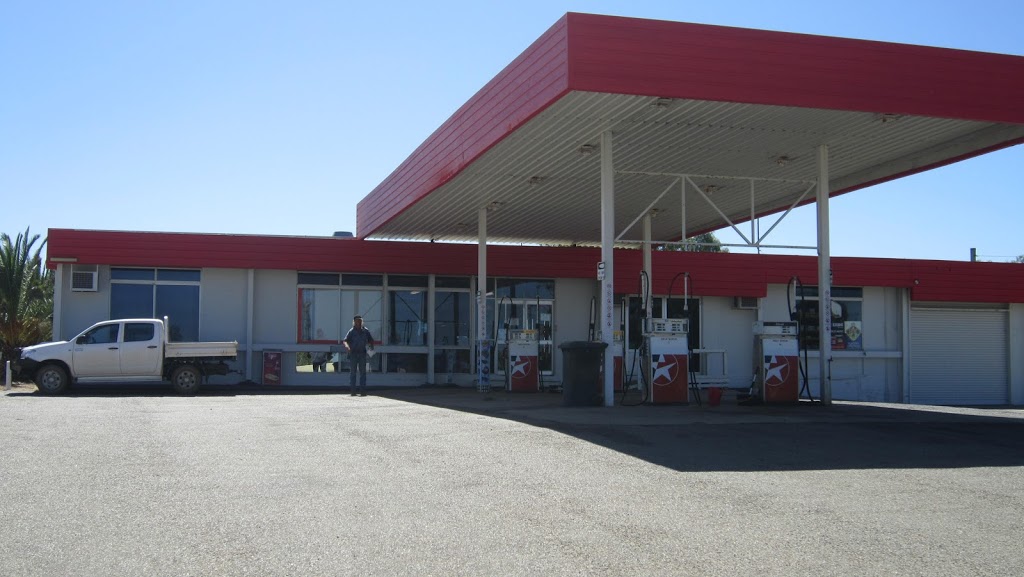 Eneabba Roadhouse | gas station | 1 Eneabba Dr, Eneabba WA 6518, Australia | 0899551183 OR +61 8 9955 1183