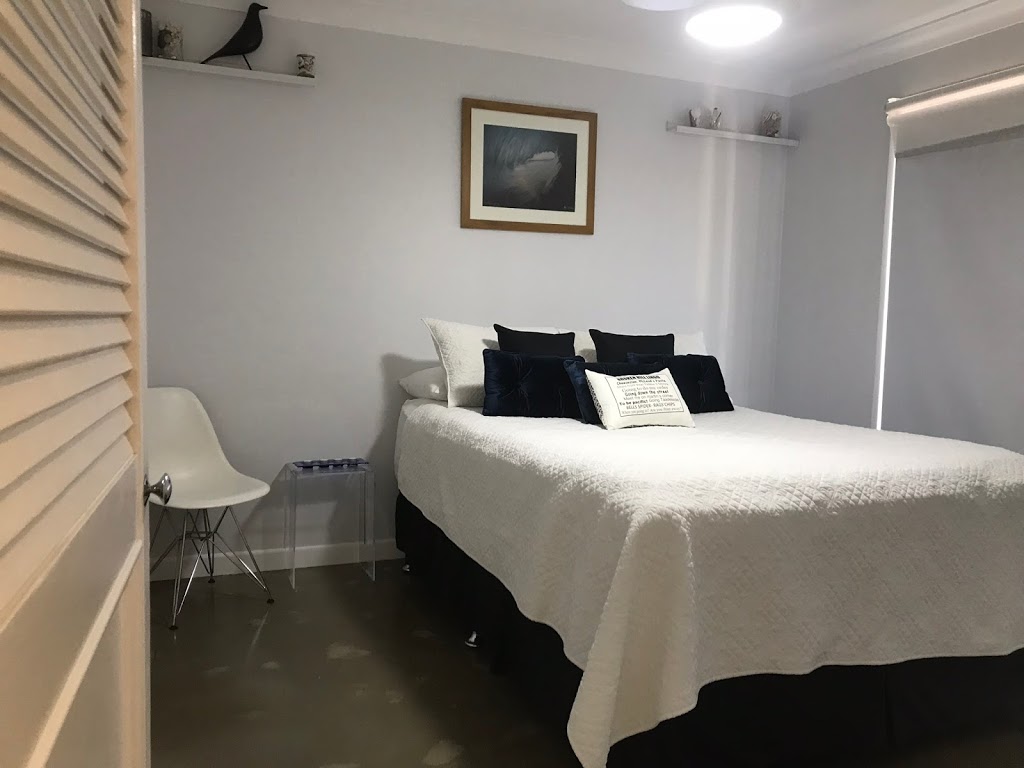 Surfers Paradise Sojourn | lodging | 239 Stanhill Dr, Surfers Paradise QLD 4217, Australia | 0412870556 OR +61 412 870 556