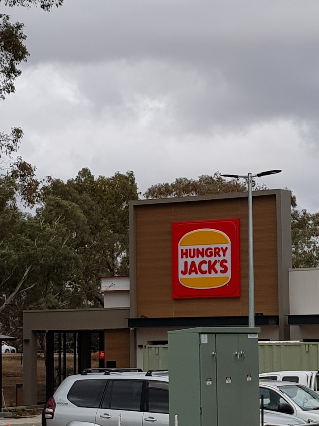 Hungry Jacks | restaurant | 60 Jenke Circuit, Kambah ACT 2902, Australia | 0429438849 OR +61 429 438 849