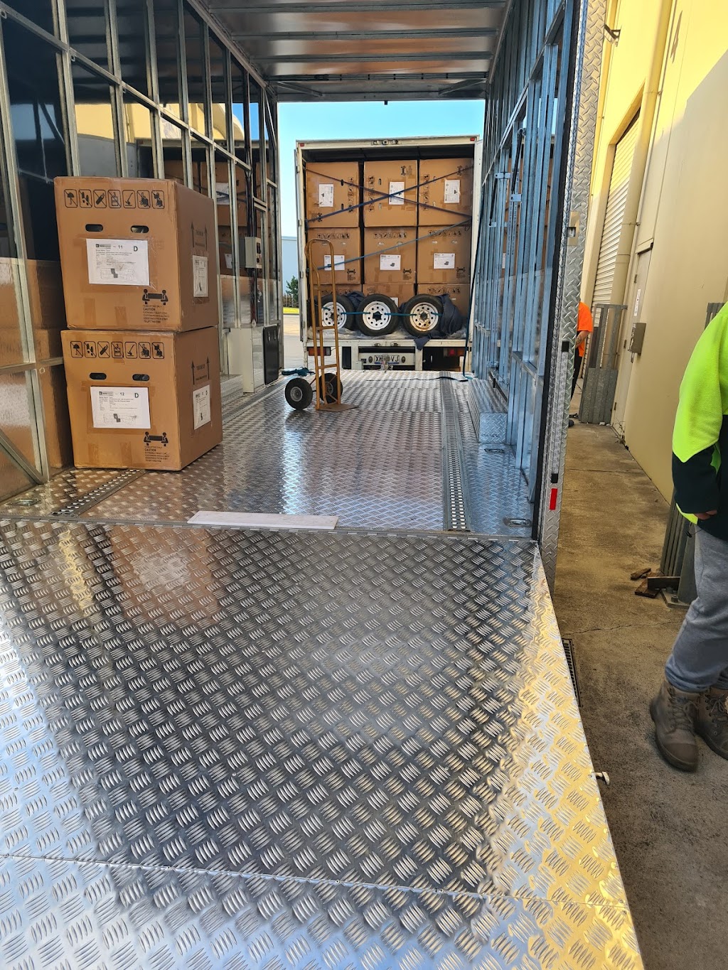 T&S TRANSPORT SERVICES | 1330 Burragorang Rd, Oakdale NSW 2570, Australia | Phone: 0407 399 048