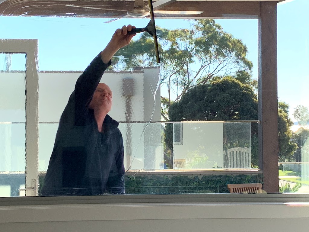 Ninch window cleaning |  | 9 Eatons Cutting, Red Hill VIC 3937, Australia | 0418979495 OR +61 418 979 495