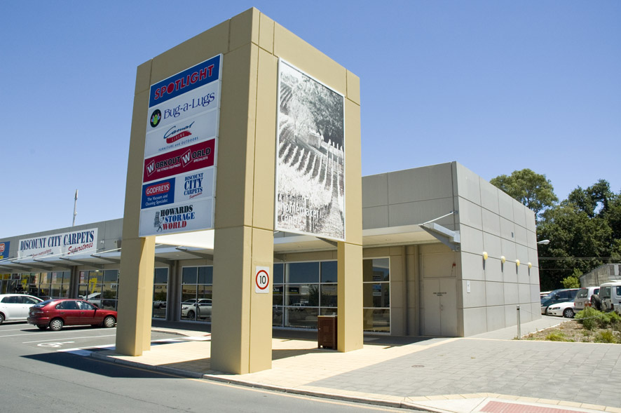 Spotlight Mt Barker | furniture store | 6 Dutton Rd, Mount Barker SA 5251, Australia | 0883910922 OR +61 8 8391 0922