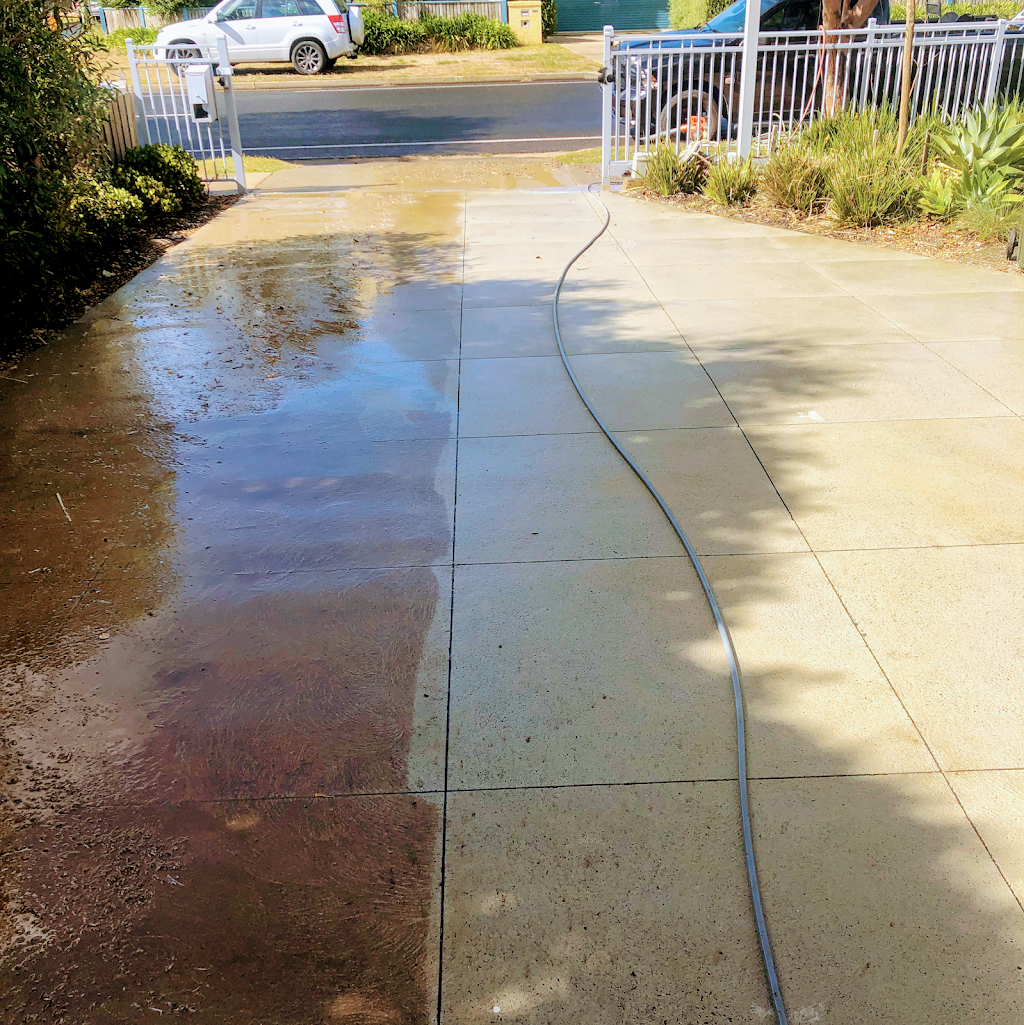 Premium Pressure Clean | 4 Eaglehawk Ave, Armstrong Creek VIC 3217, Australia | Phone: 0400 550 432