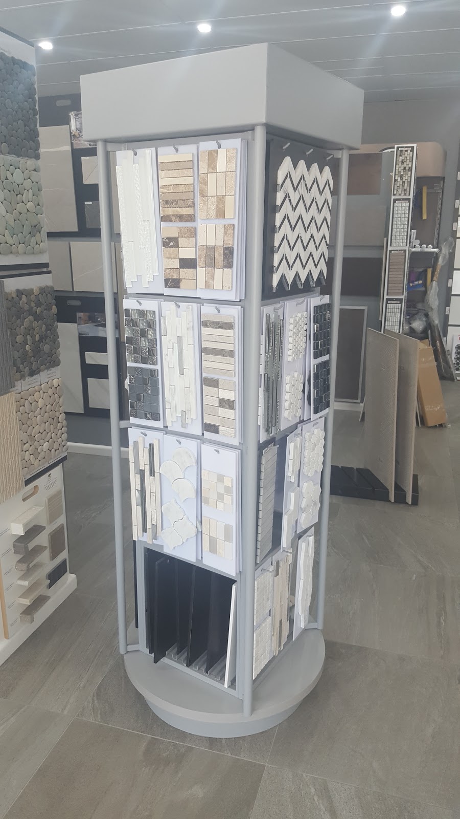 Tile And Bathroom Supastore | home goods store | 1 First Ave, Unanderra NSW 2526, Australia | 0242712952 OR +61 2 4271 2952
