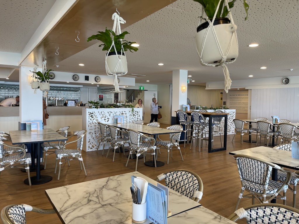 Salt & Spencer | 72 Golf Ave, Mollymook NSW 2539, Australia | Phone: (02) 4455 1911