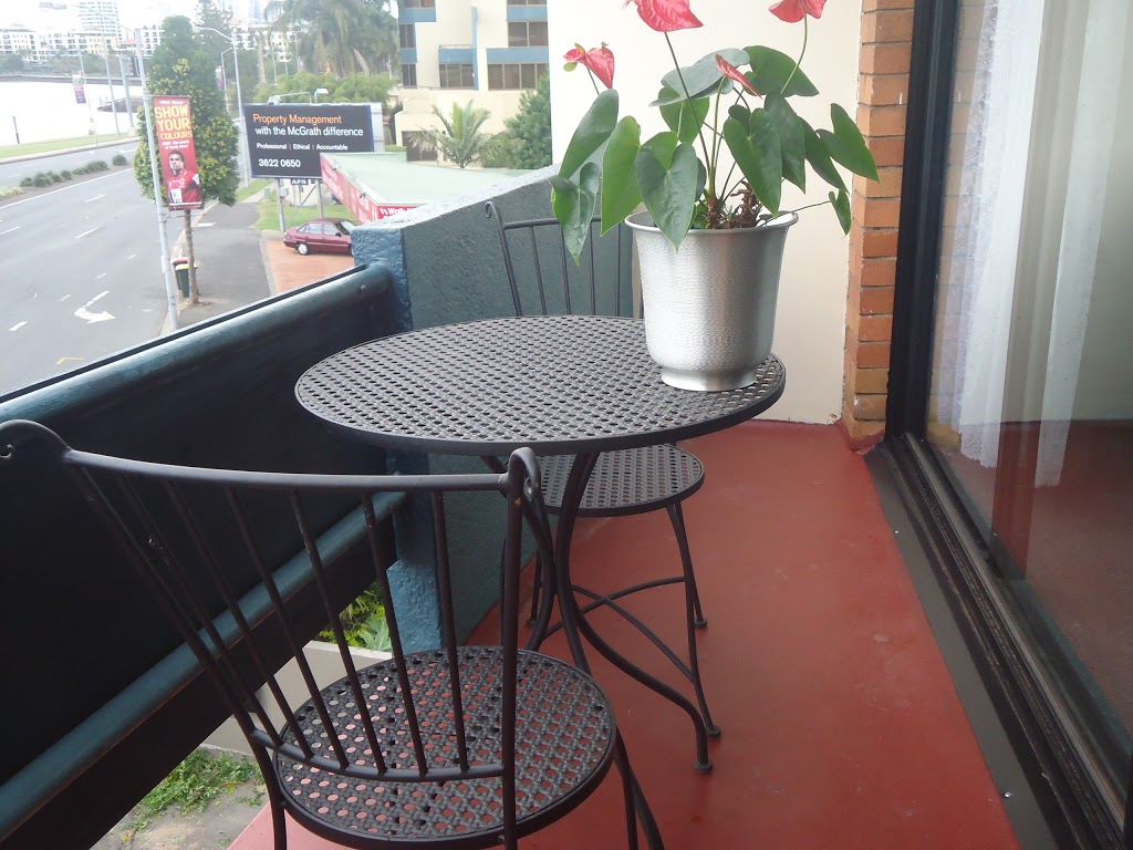 Kingsford Riverside Inn | lodging | 114 Kingsford Smith Dr, Hamilton QLD 4007, Australia | 0738621317 OR +61 7 3862 1317