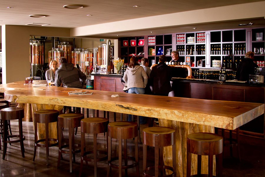 Potters Hotel Brewery Resort | lodging | Wine Country Dr, Nulkaba NSW 2325, Australia | 0249917922 OR +61 2 4991 7922