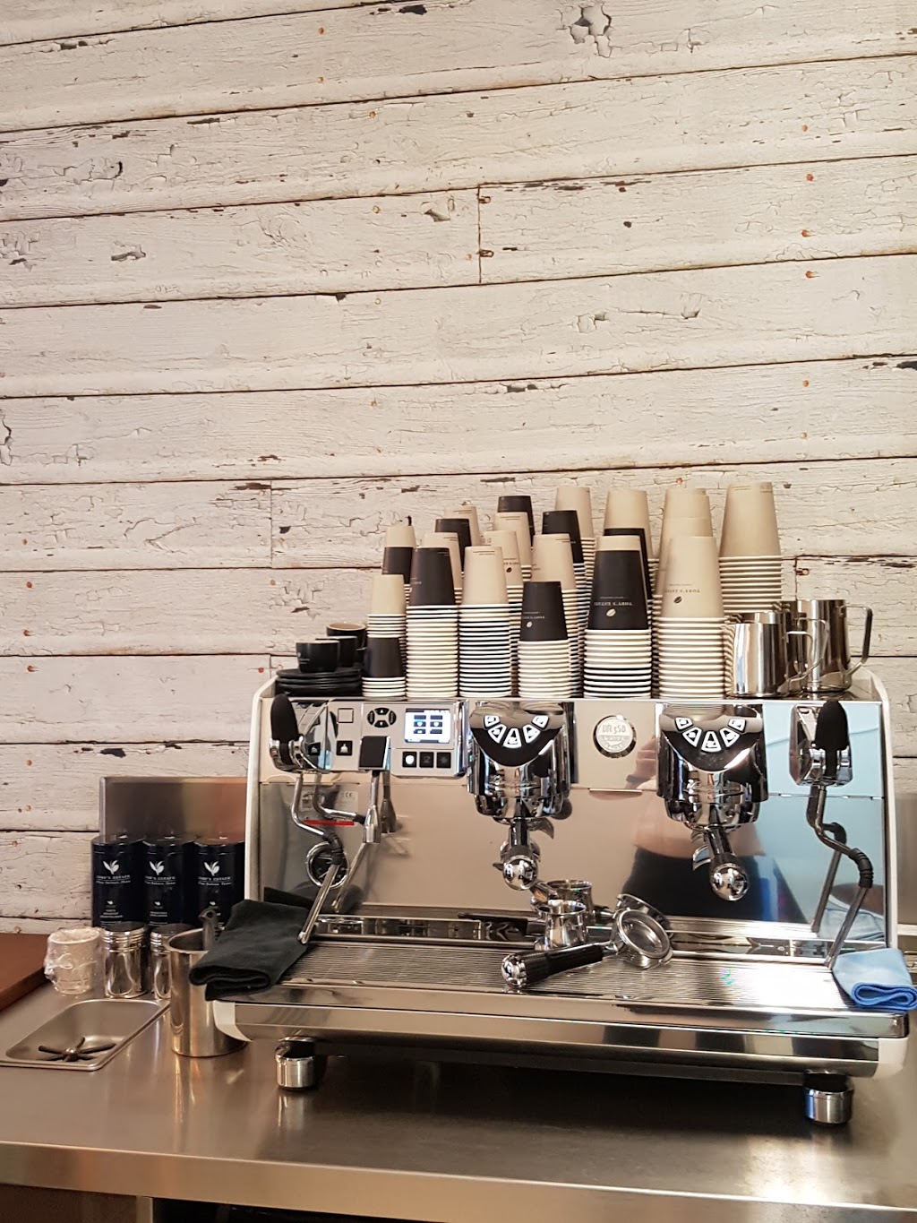 Snatch Espresso | cafe | 2/2 Nuban St, Currumbin Waters QLD 4223, Australia | 0438061737 OR +61 438 061 737
