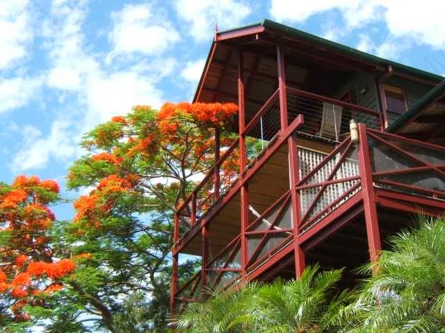 Maleny Tropical Retreat | lodging | 540 Maleny - Montville Rd, Maleny QLD 4552, Australia | 0754352113 OR +61 7 5435 2113