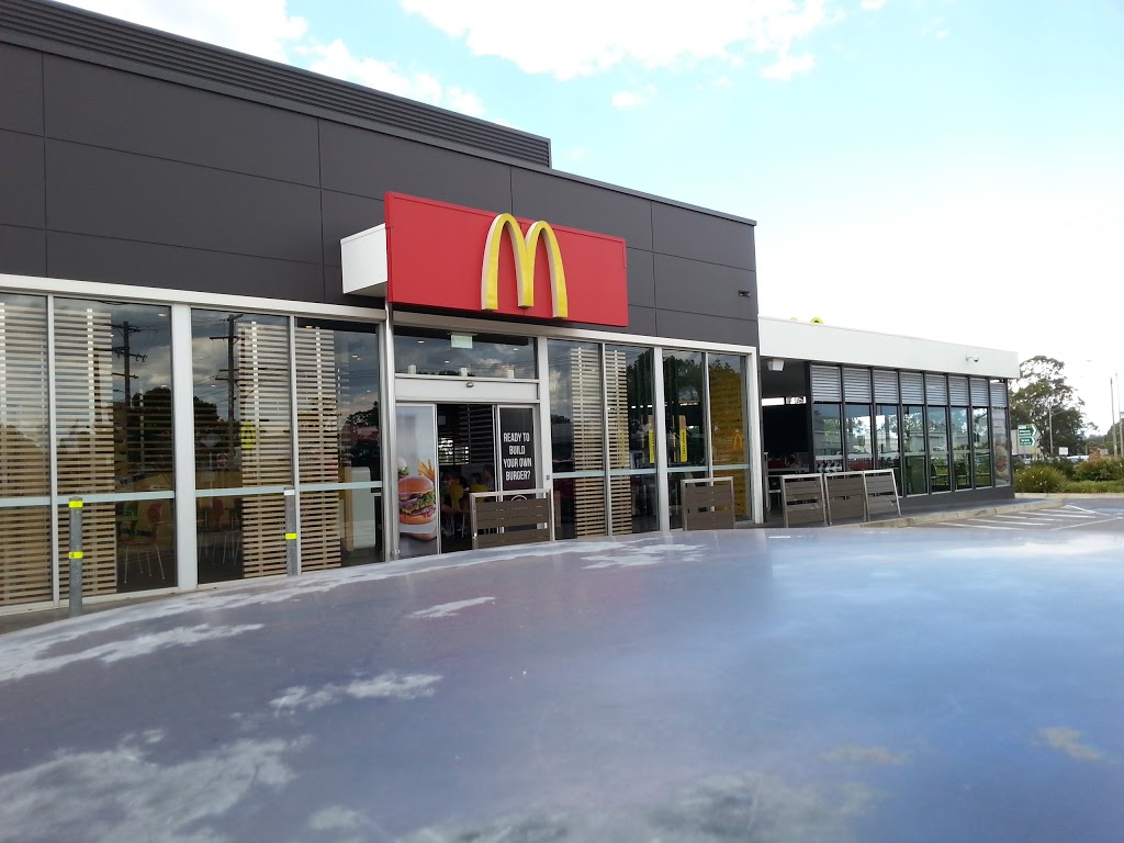McDonalds Harristown | Davis St (Cnr, Anzac Ave, Harristown QLD 4350, Australia | Phone: (07) 4633 3262